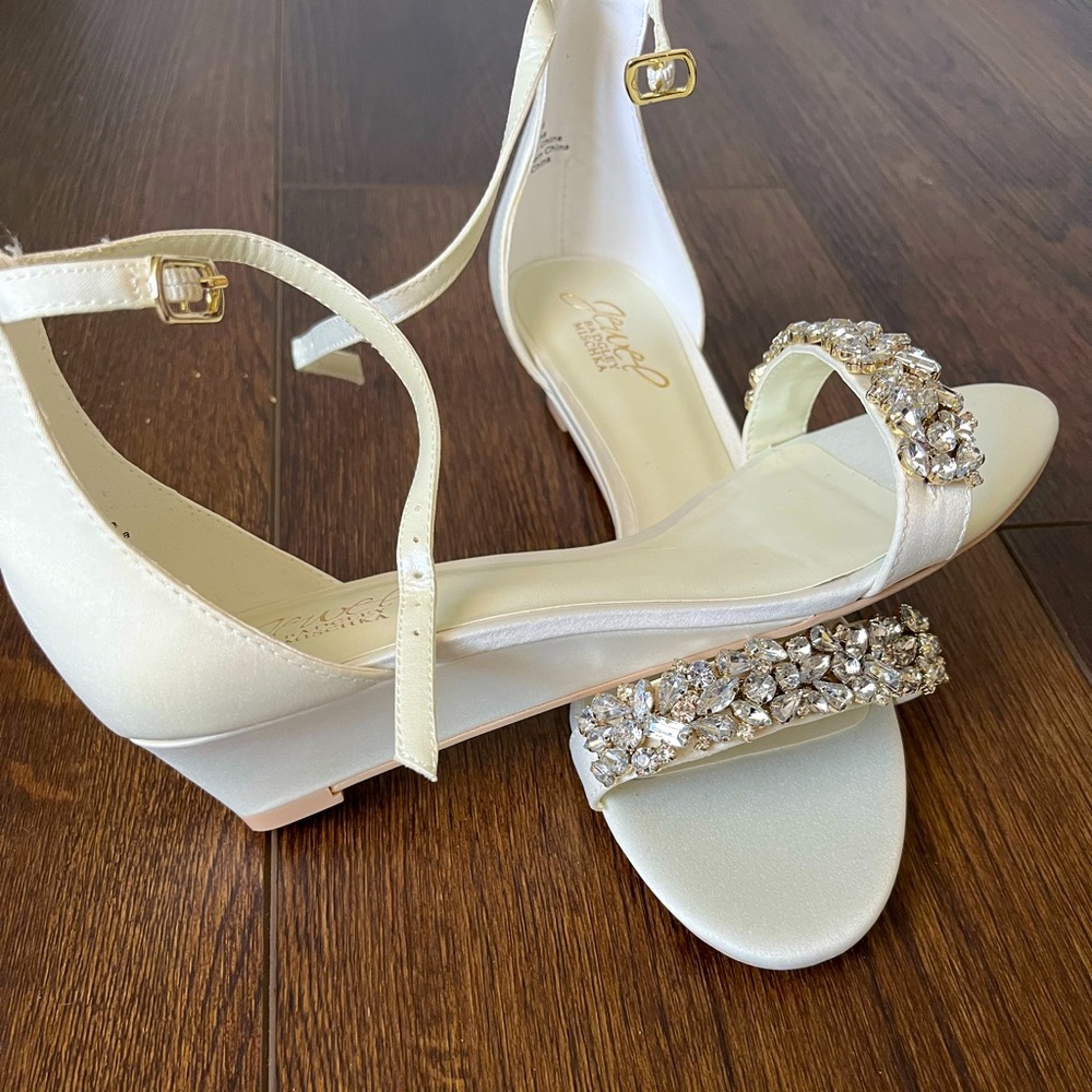 Badgley Mischka. Brand new.
